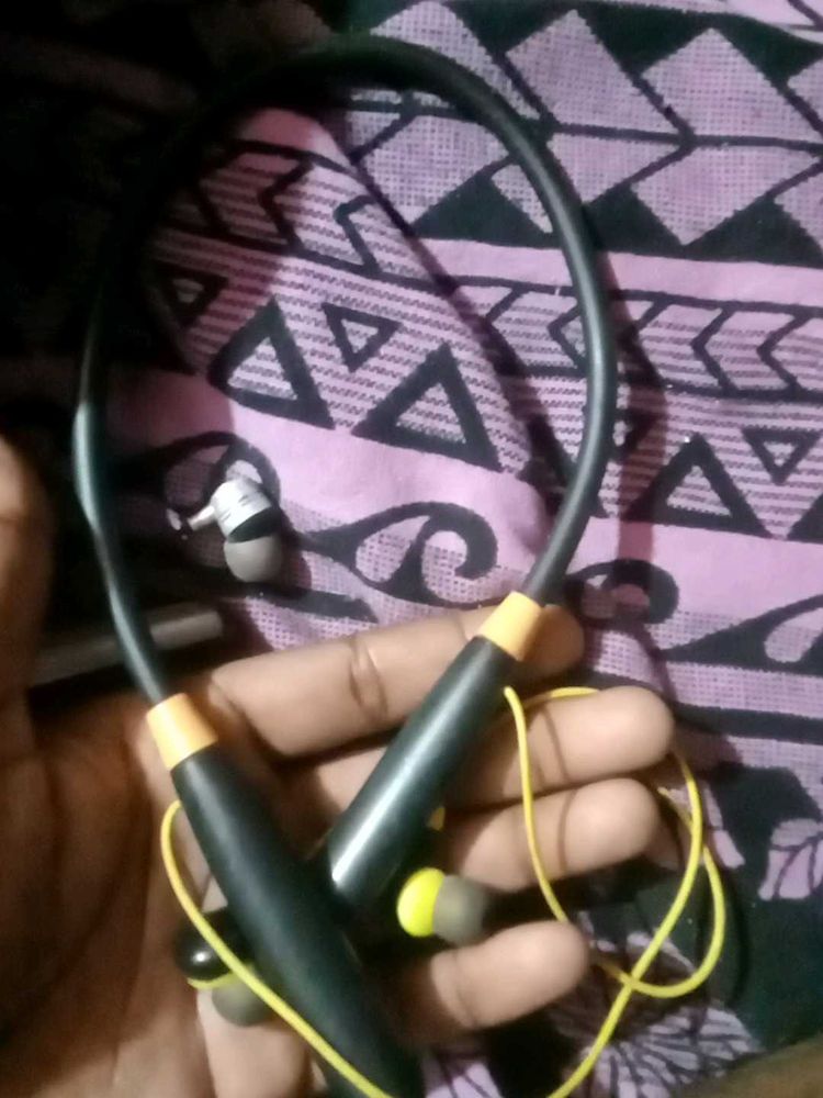 Wireless Neckband Headphones