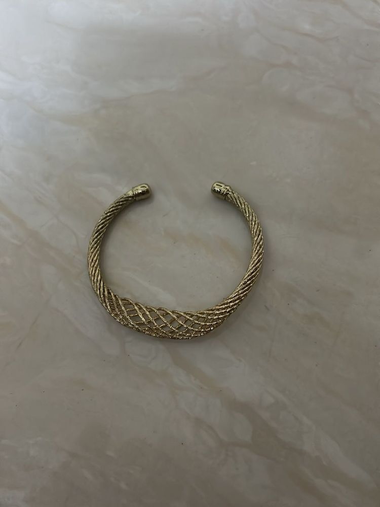 Stylish Bracelets Pack Of 4