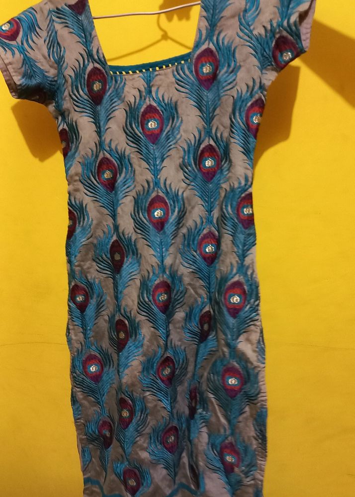 Women&#39;s kurta