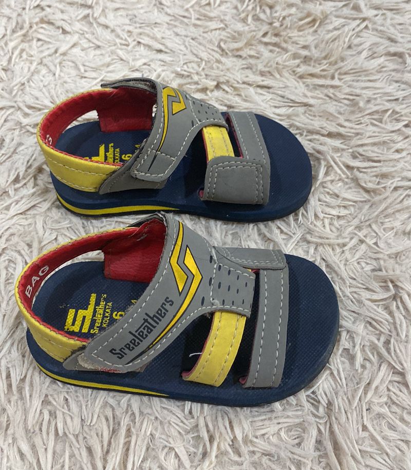 Shoe For 2/3 Yrs Kid In A Very Good Condition