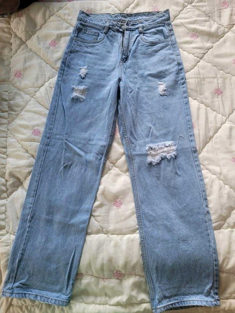 Distressed Wide Leg Jeans