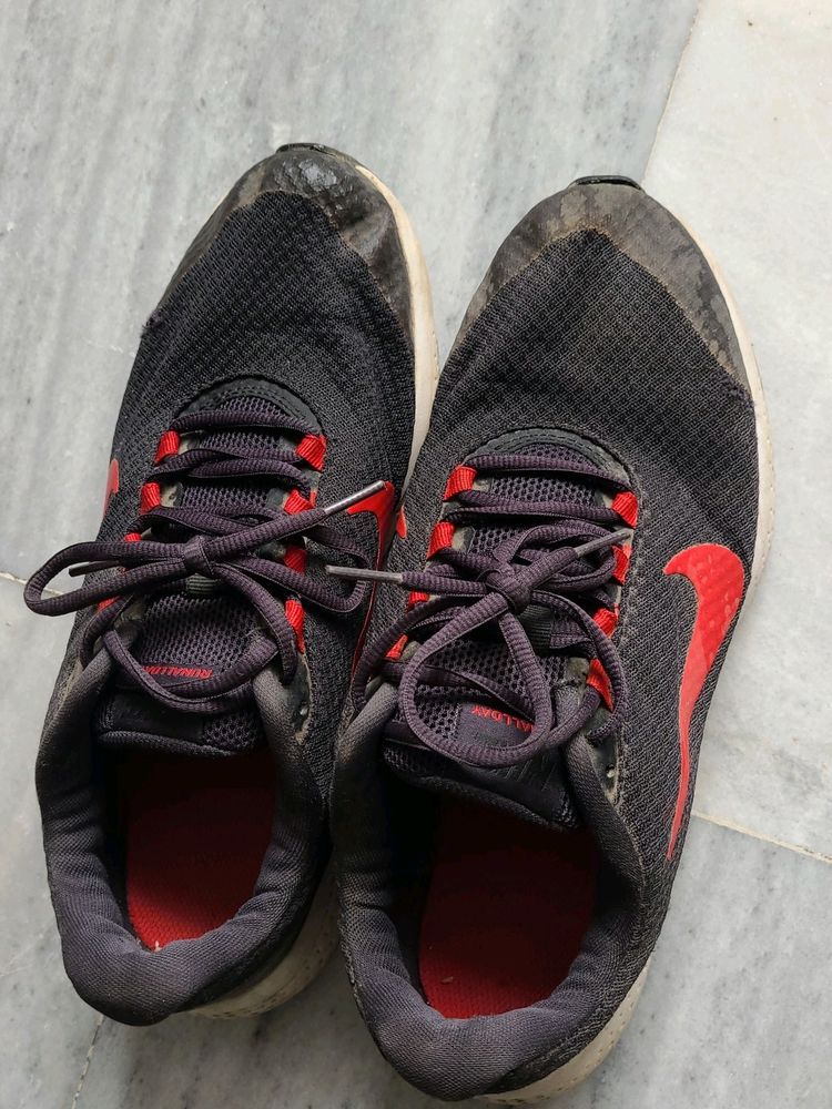 Nike Shoes 8 No Shoe