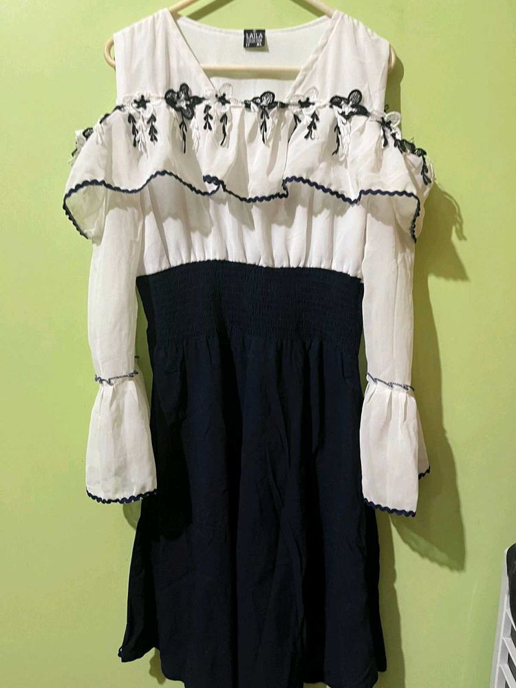 Chic Cold Shoulder Dress