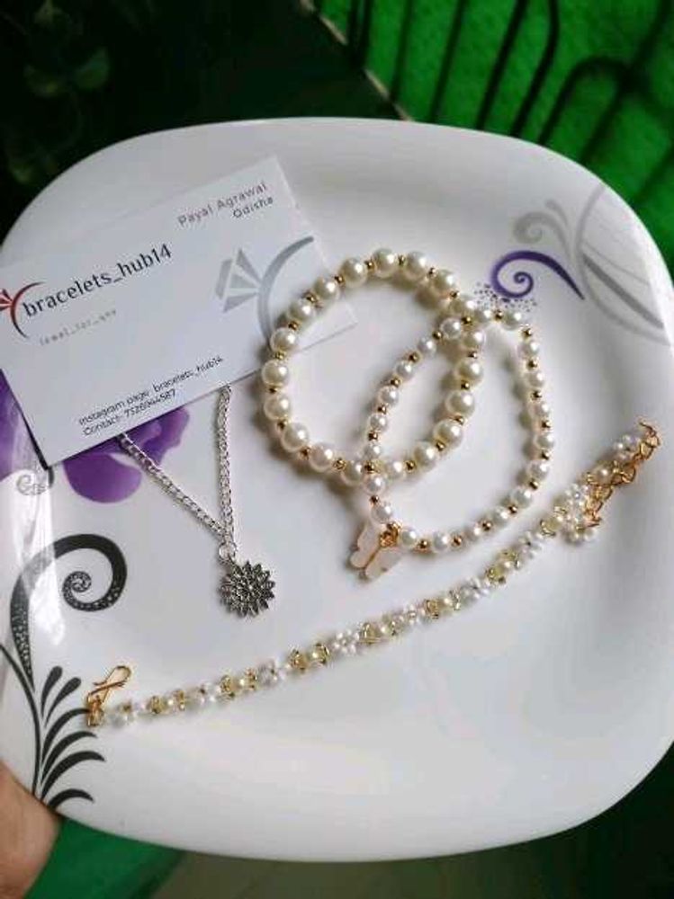 Pearl Bracelet &amp; Necklace Set