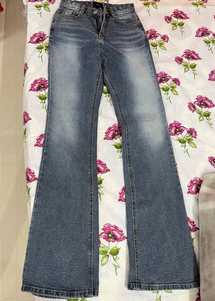 Flared Jeans