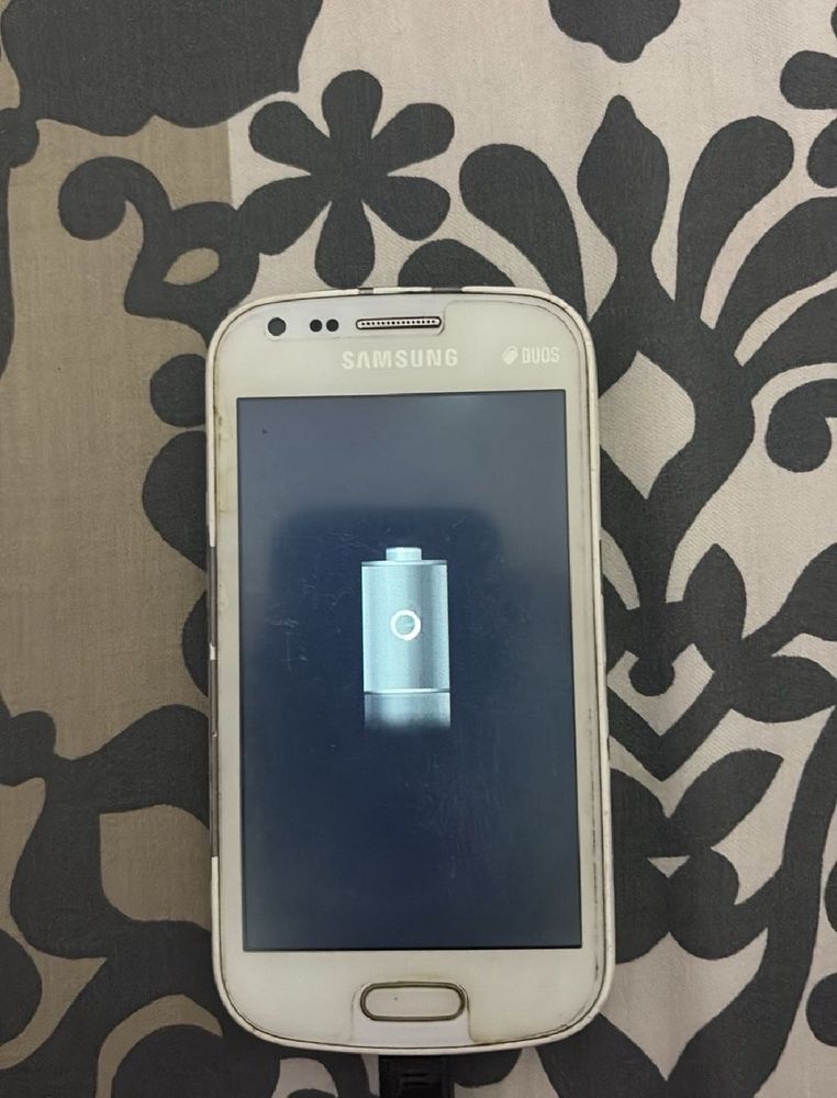 Samsung Phone - Good Condition