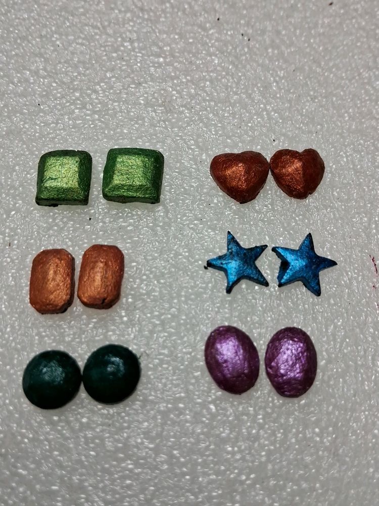 6 Pairs Of Terracotta Studs