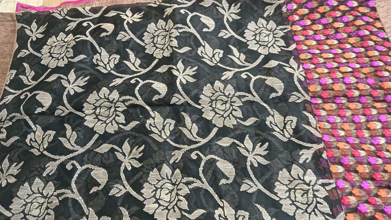 Elegant Floral Print Saree With Stiched Blouse