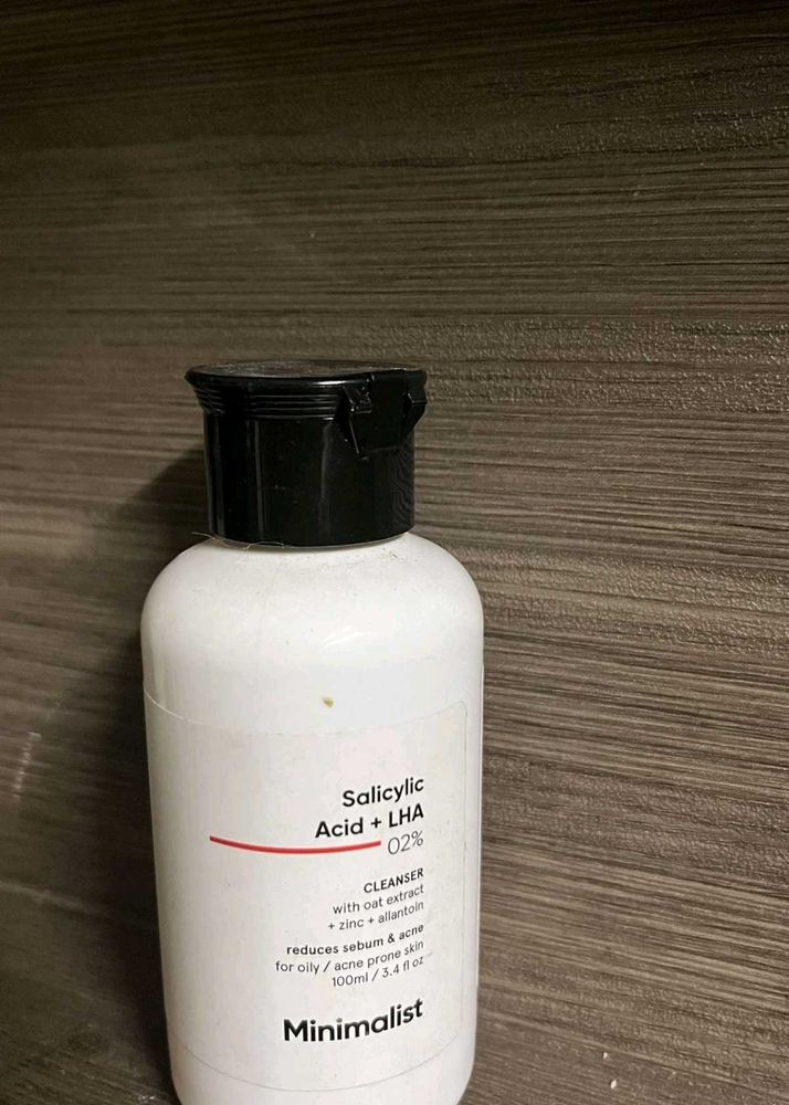 Minimalist Salicylic Acid Cleanser