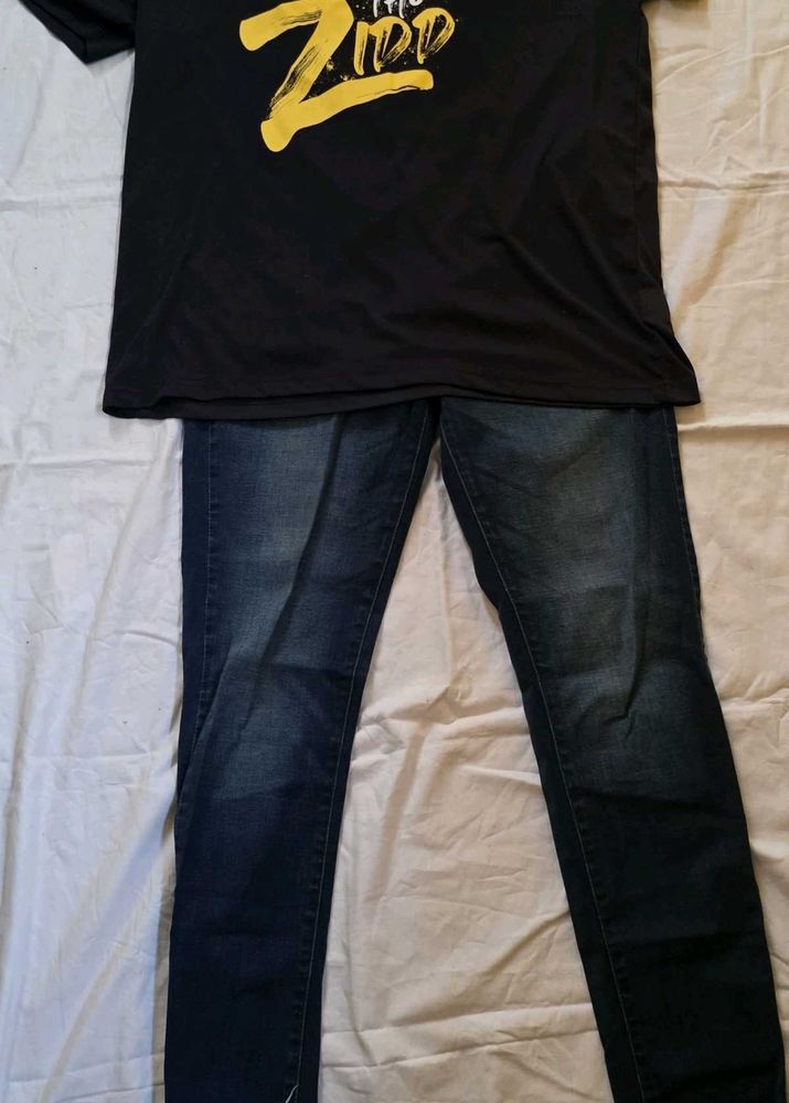 Unleash the Zidd Graphic &amp; jeans 👖