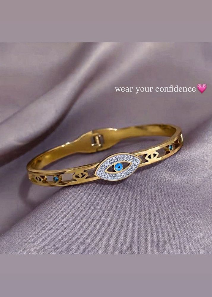 Gold plated evil eye Braclet 🧿
