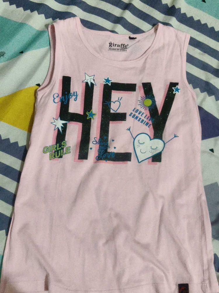Giraffe 'HEY' Girls Top