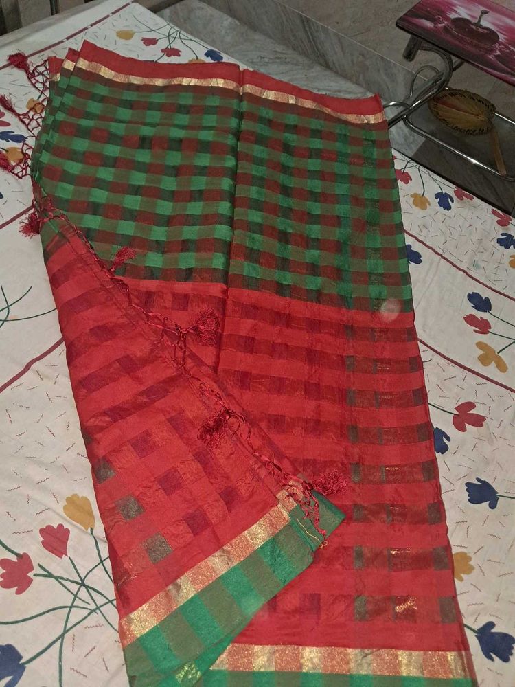 Red &amp; Green Checkered Saree