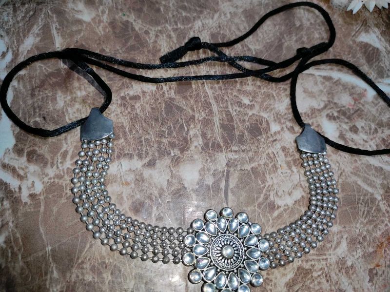 Silver Tone Statement Choker with earrings
