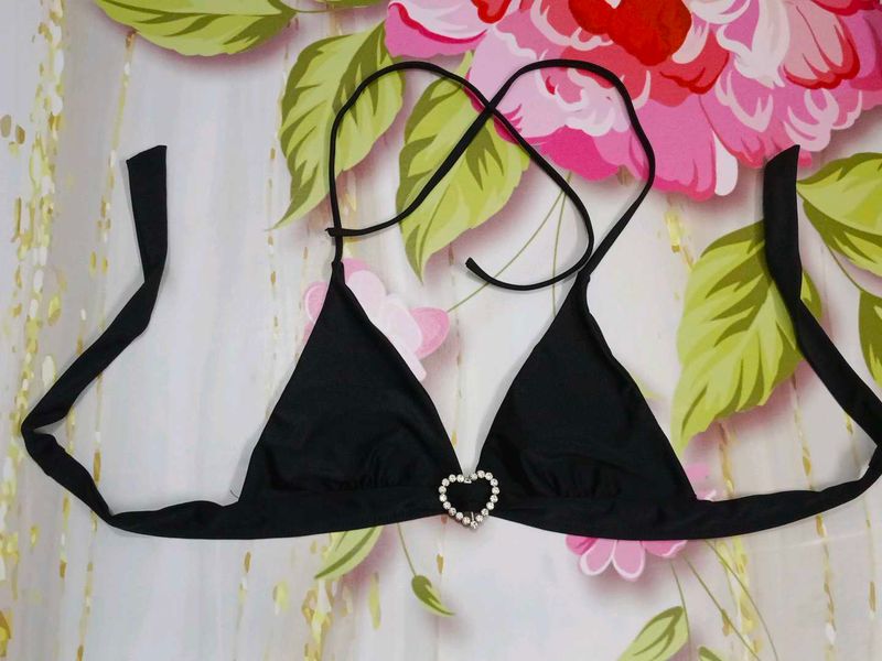 (1134)Black Heart Detail Bikini Top