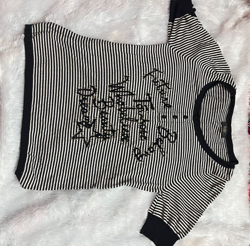 Vintage Y2K Striped Graphic Tee