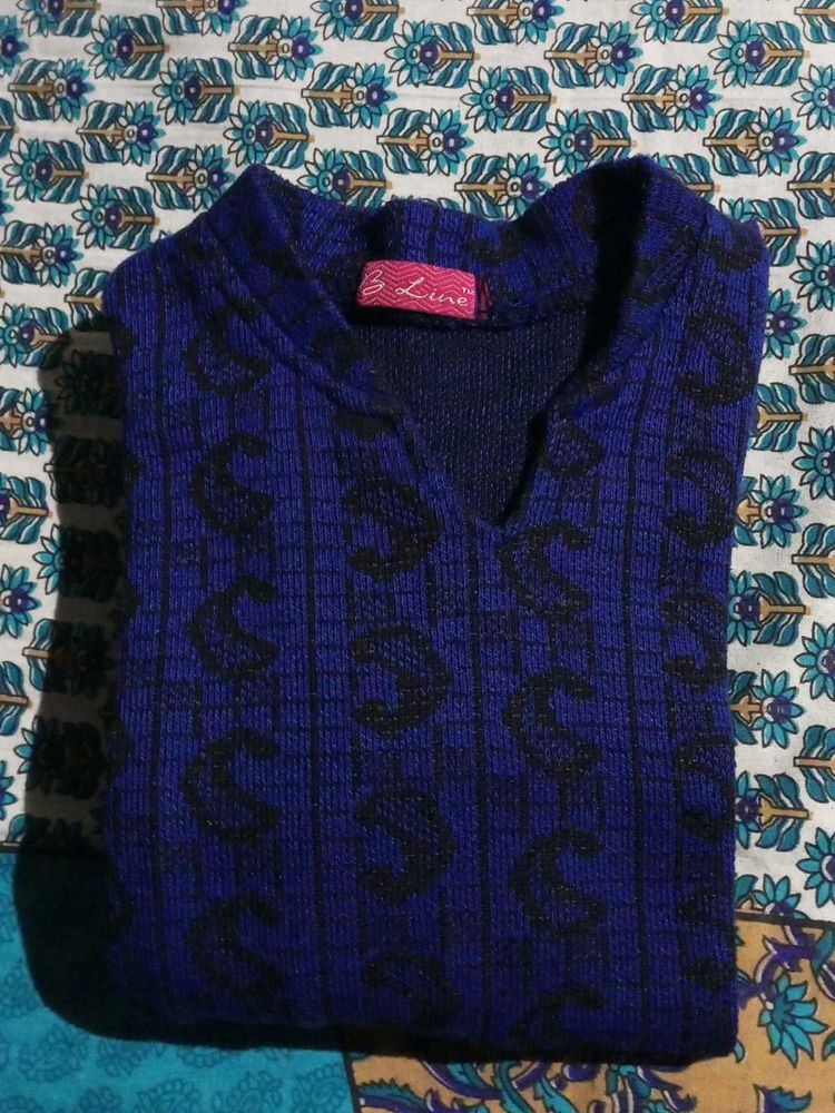 Stylish Blue Knit Sweater