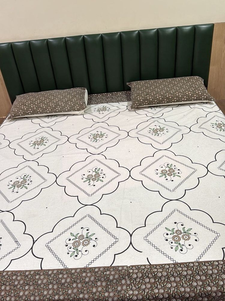 Elegant Bedsheet Set