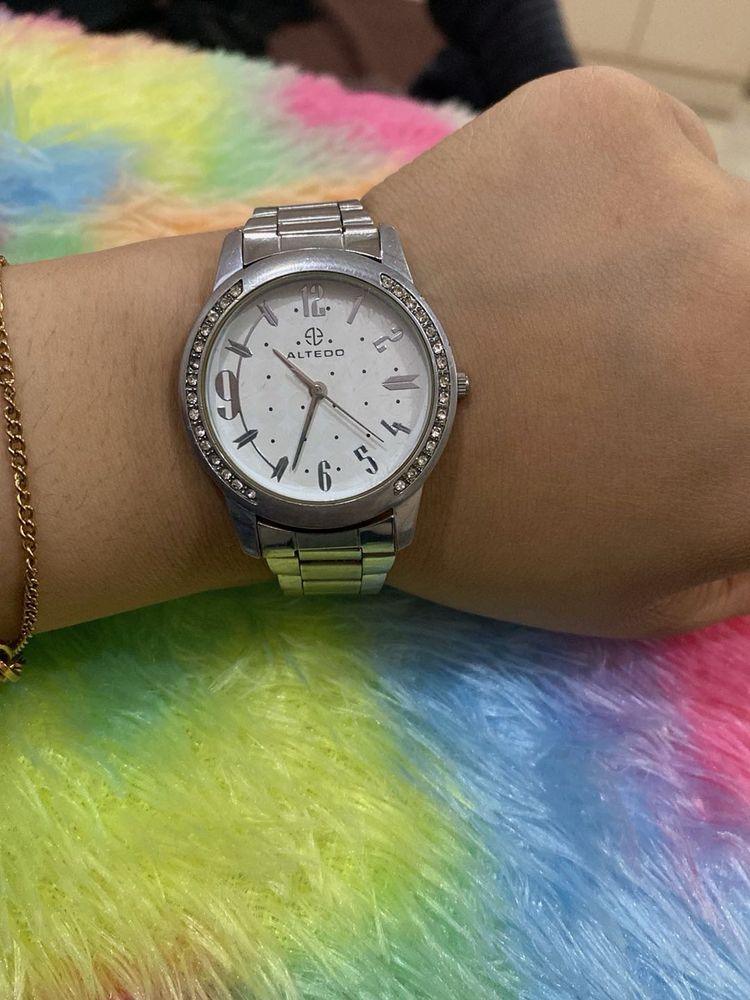 PRICE DROP! Altedo Silver Analog Women Watch