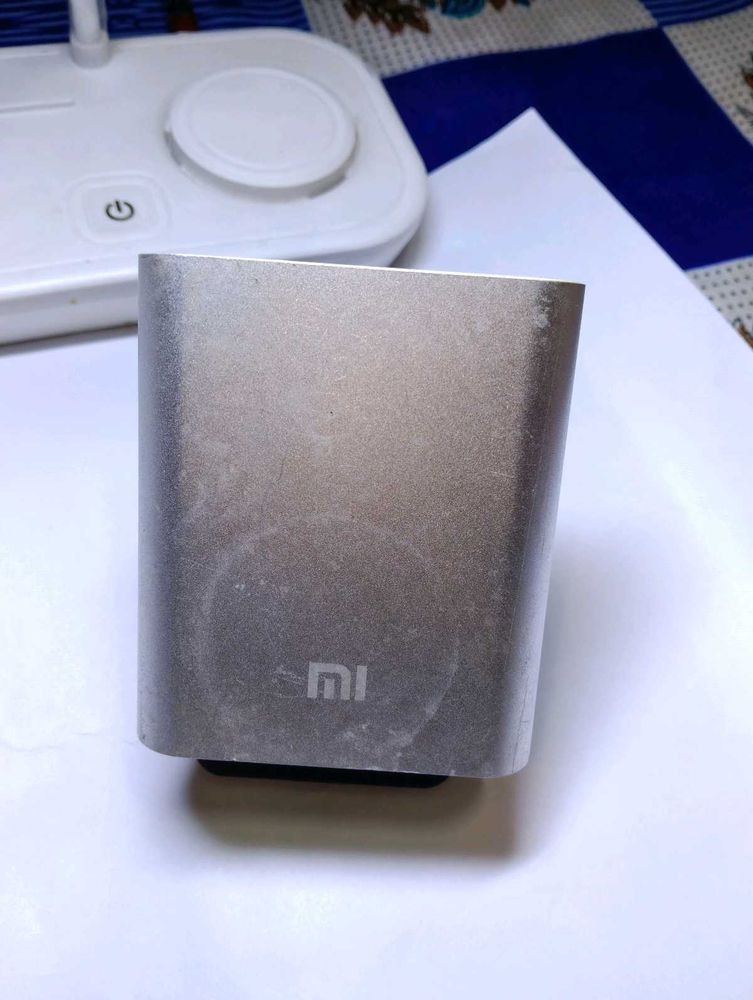 Mi (Xiaomi) 10000mAh Portable Power Bank – Silver