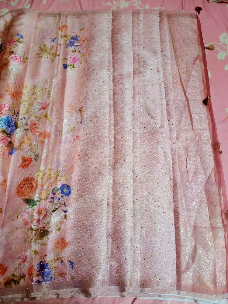 New Floral Print Saree With Blouse