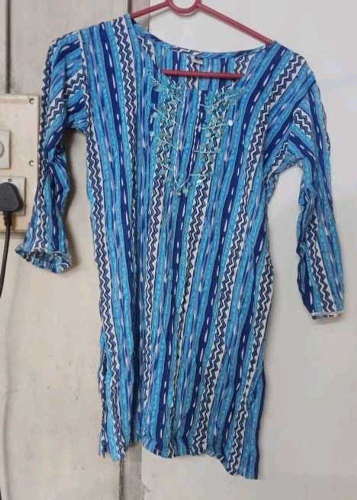 Blue Patterned Short Kuti With Mirror Work