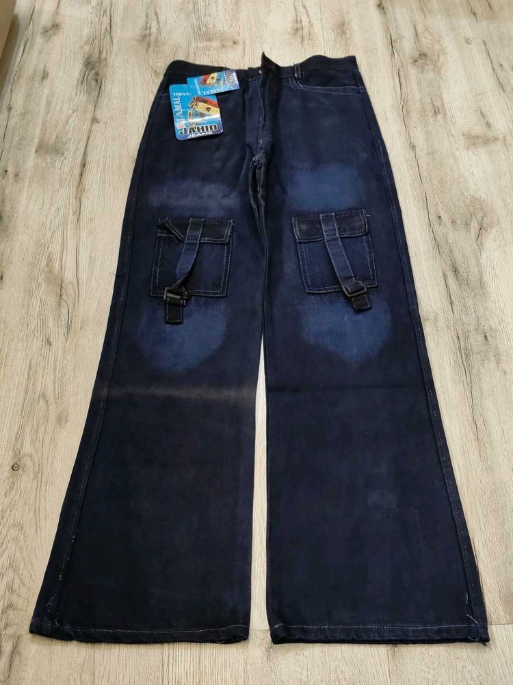 Ma1354 Live-in cargo bootcut jeans waist 26 inches