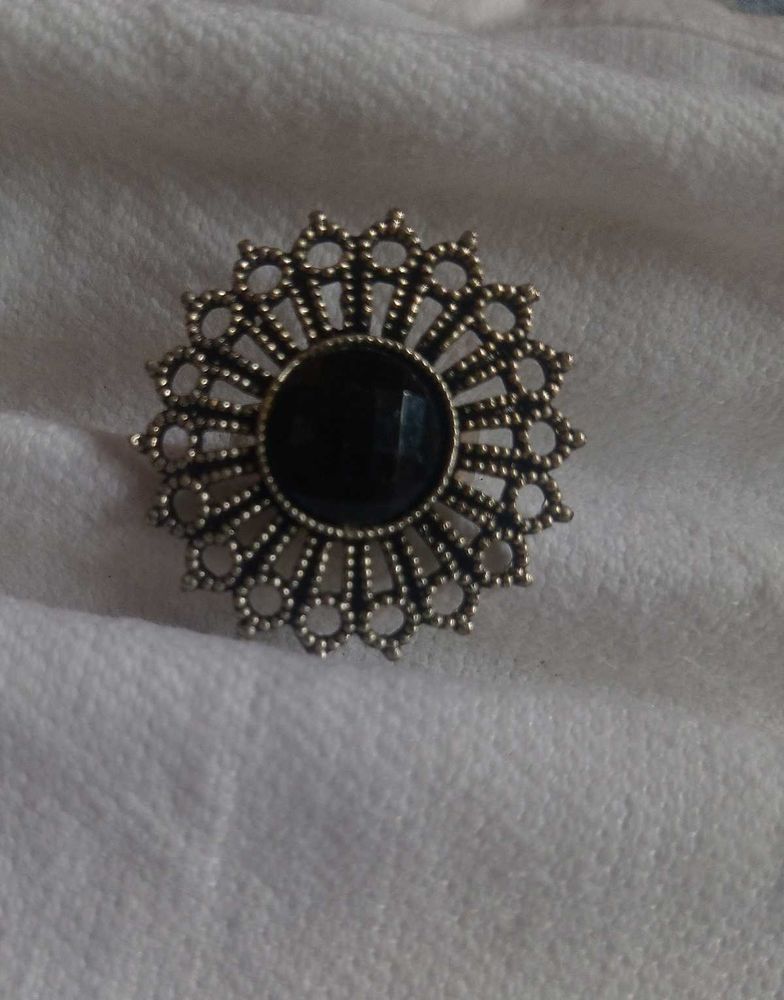Vintage Style Brooch - Black Stone Center