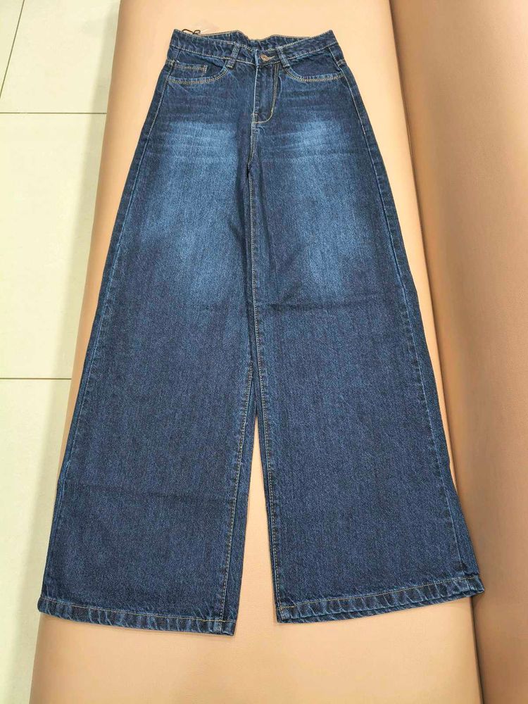Wide leg jeans