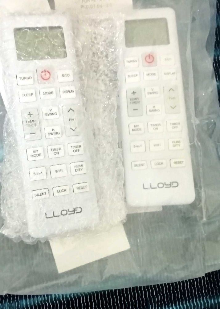 2 AC REMOTE LLOYD NEW AND ORIGINAL
