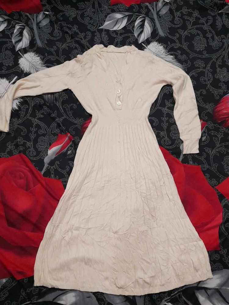 Vintage Style Creamy White Dress