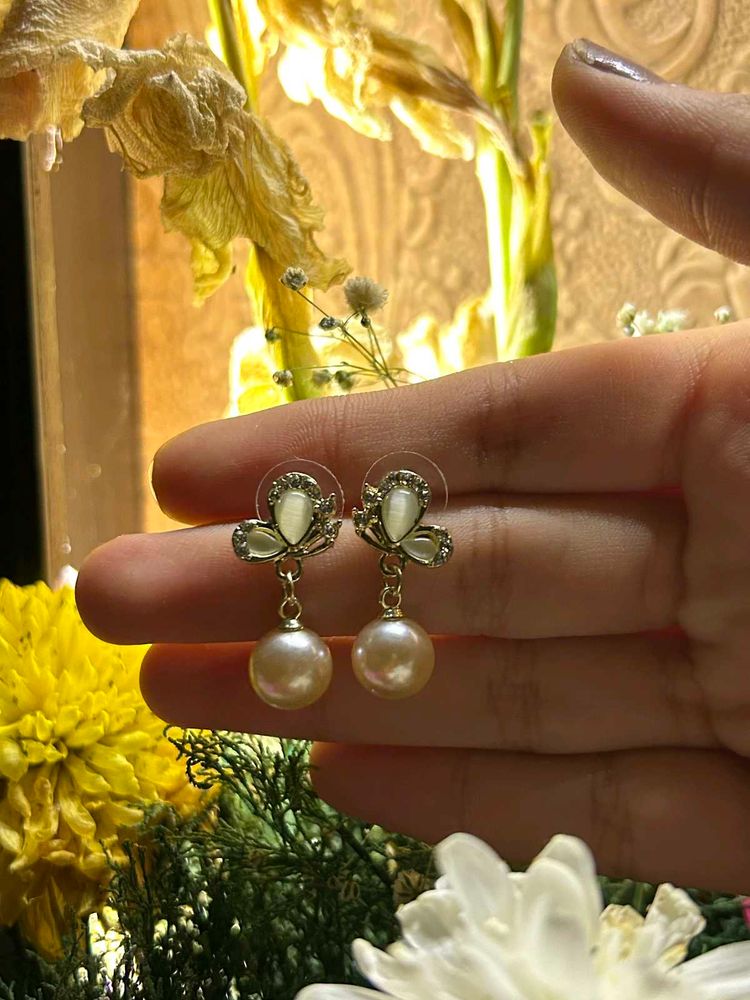 Pearl Drop Earrings