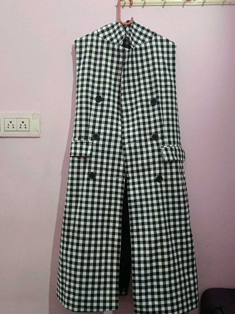 This is a classic Korean oversized coat