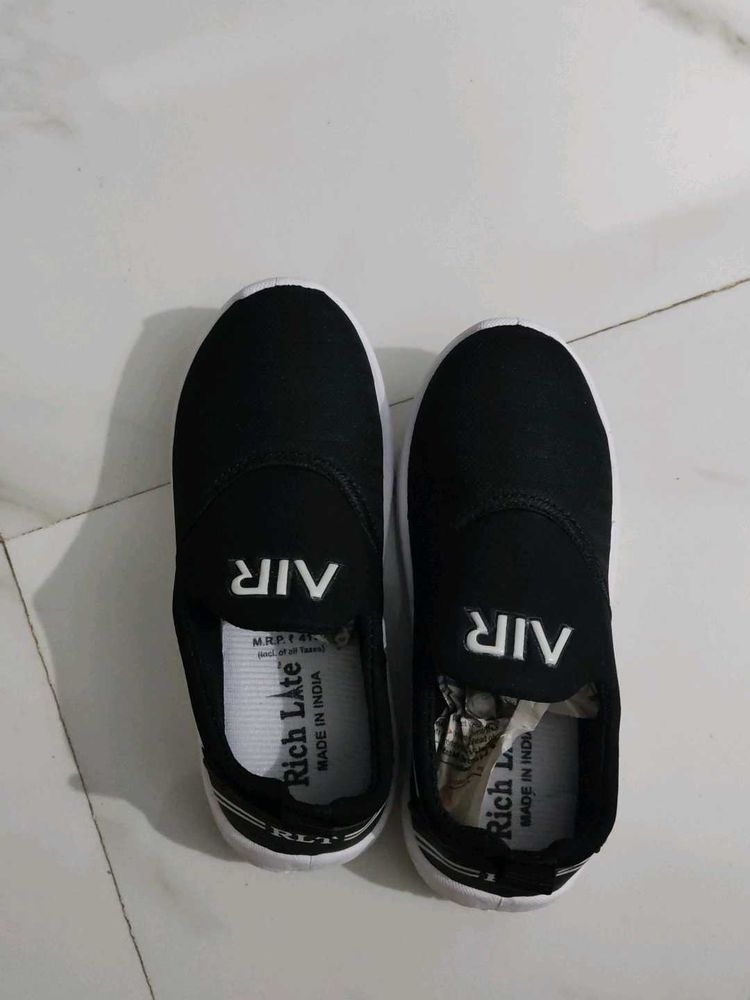 AIR Black Casual Shoes