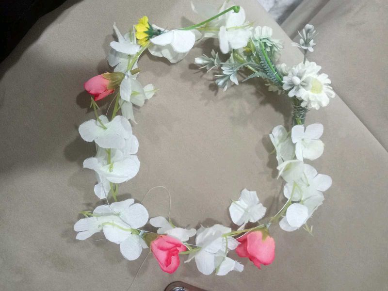 Beautiful Flowers Crown