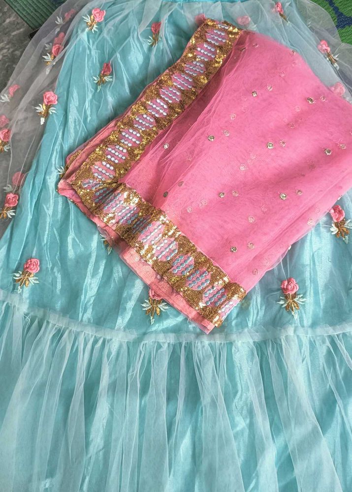 Skirt With Dupatta