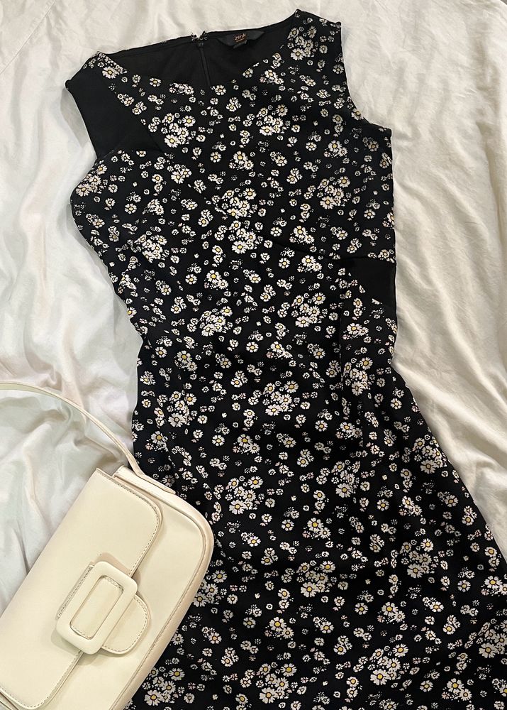 Black Bodycon Dress With Long Zipper
