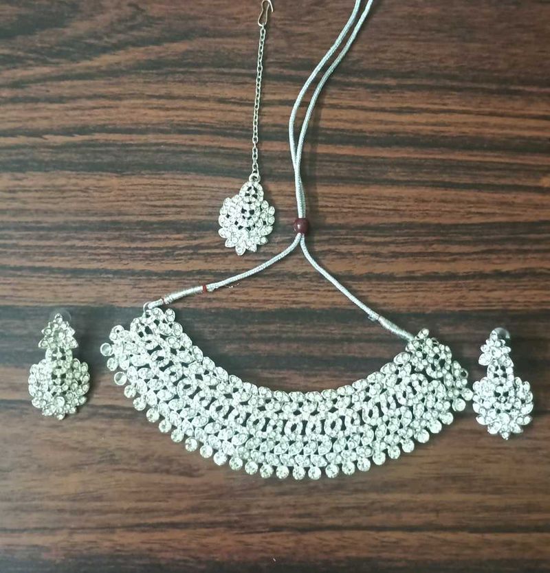 Sparkling Silver Jewelry Set