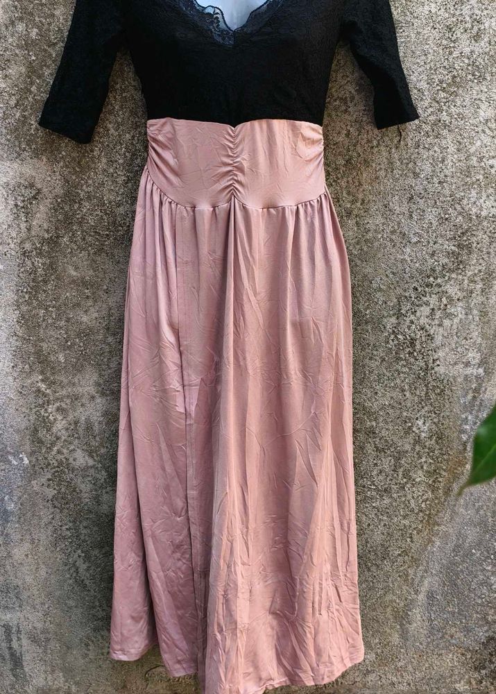 5.23.1 CUTE LONG GOWN