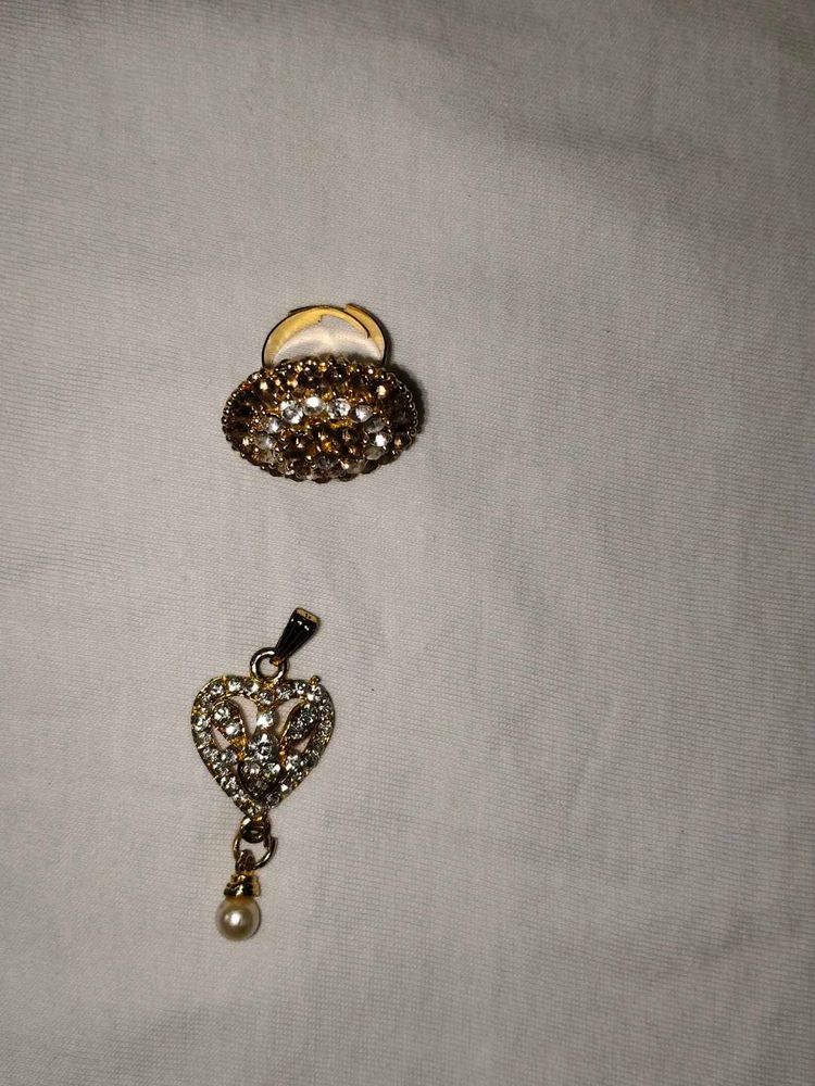 Sparkling Gold Ring And Pendent
