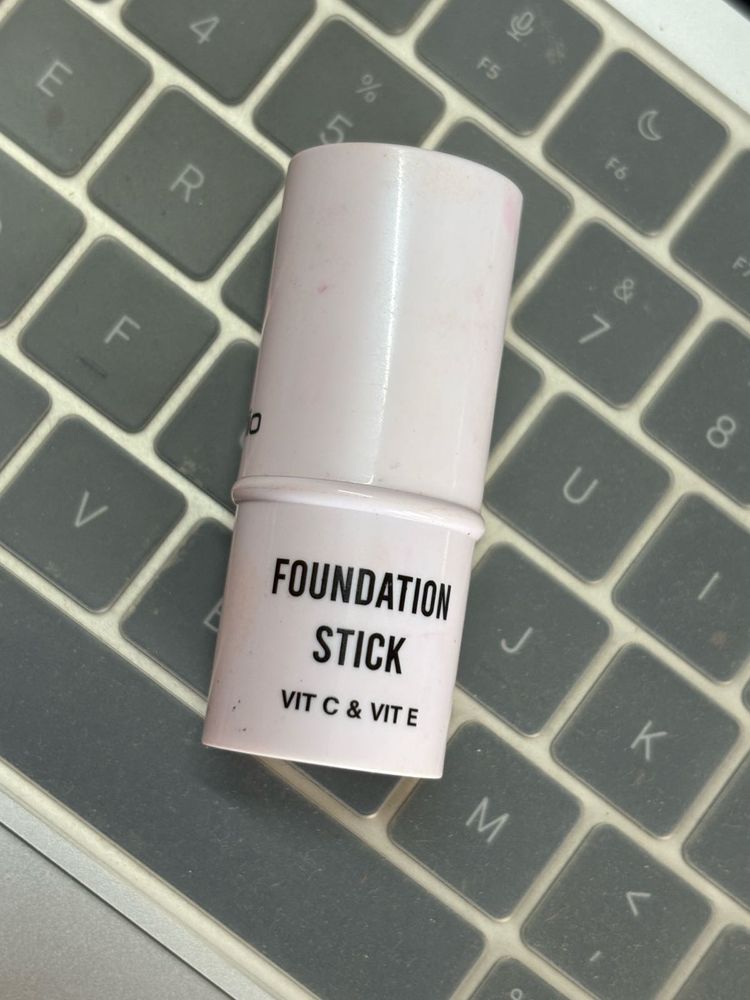 Foundation Stick,Tinted Lip Oil,lipstickSunscreen