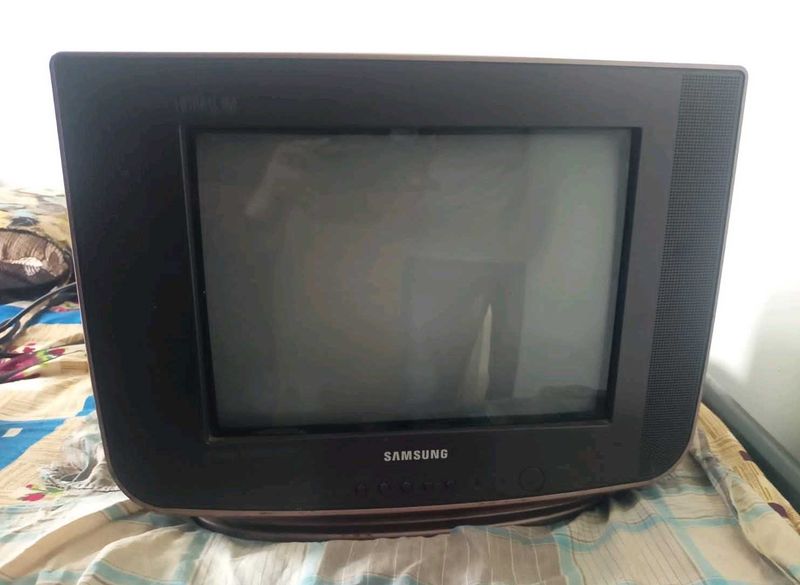 SAMSUNG TV