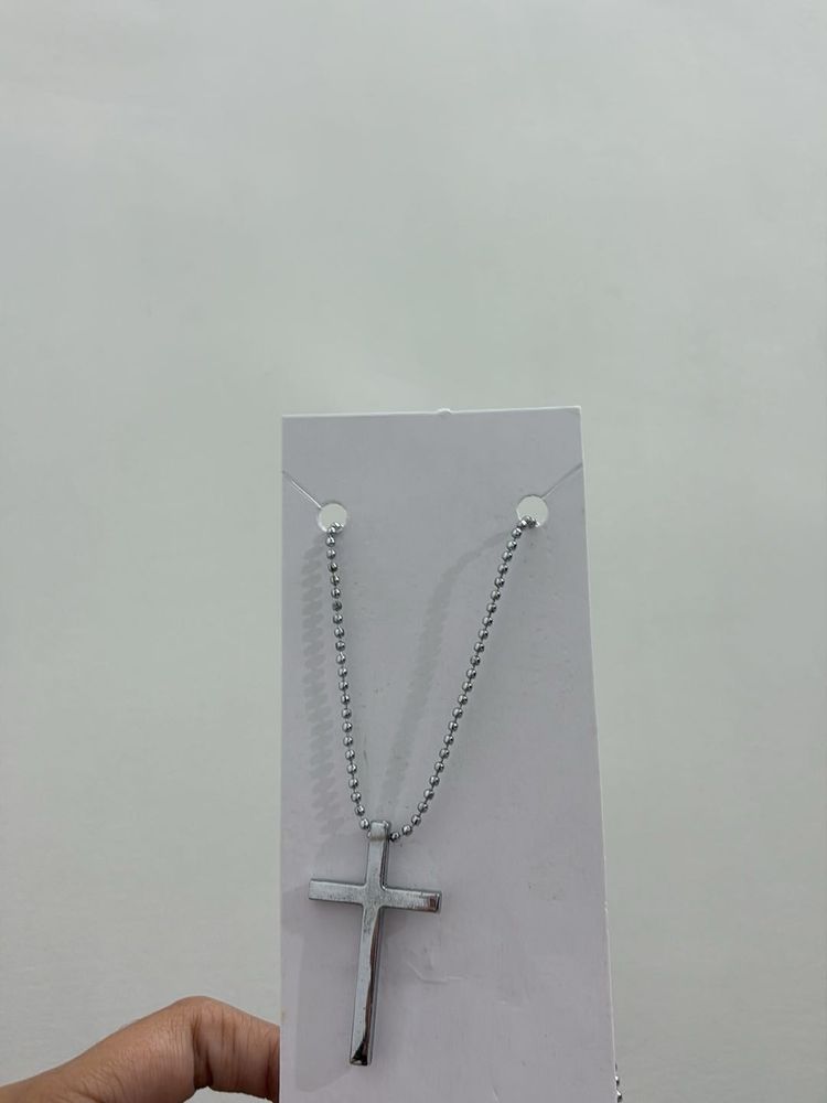 Cross Pendant Necklace