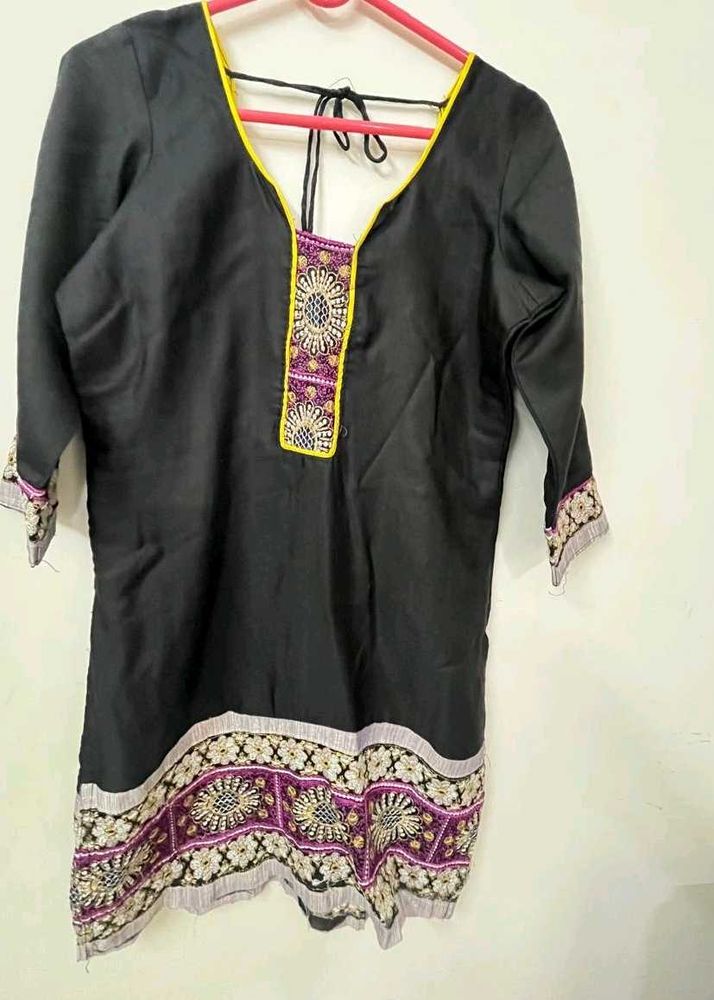 Embroidered Black kurta