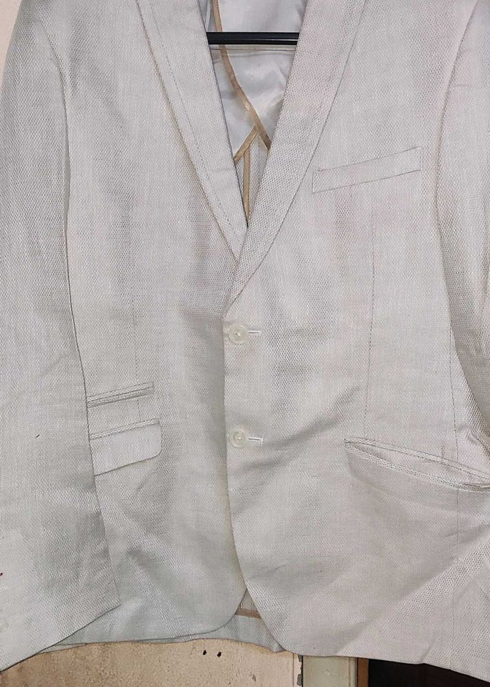 Light Beige Linen Blazer