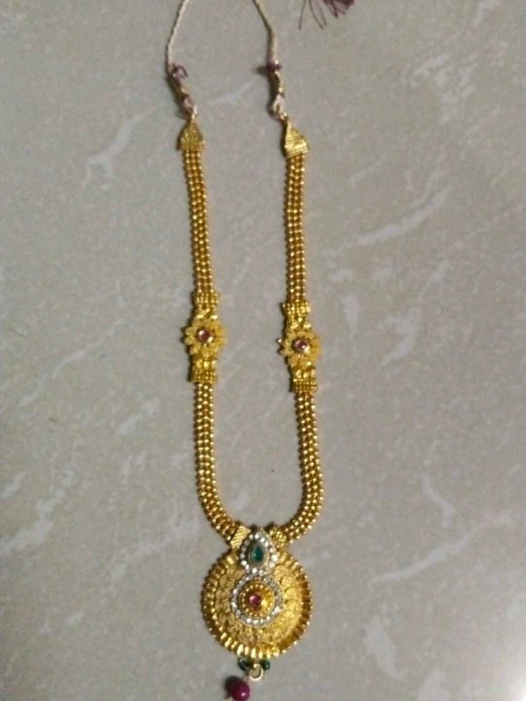 Gold-toned Necklace