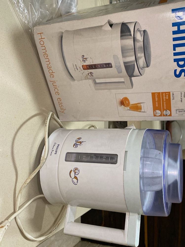 Philips Electric Juicer Maker Free Sipper