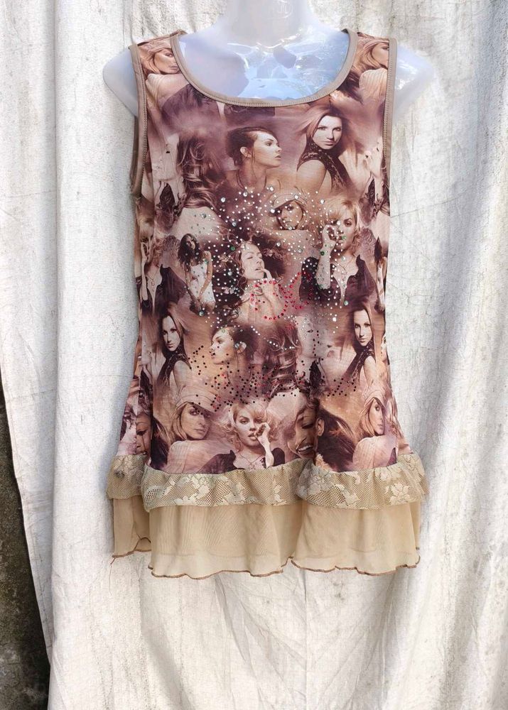 43119. Graphic Print Tank Top