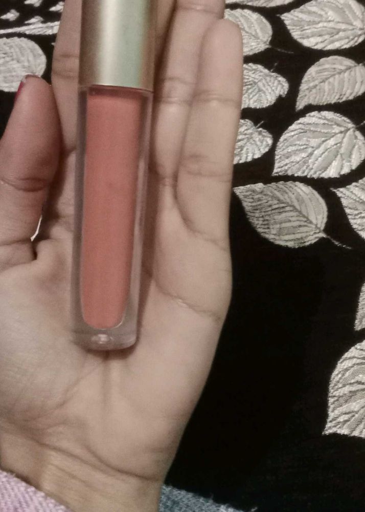 nude colour lipstick  for fair skin tone