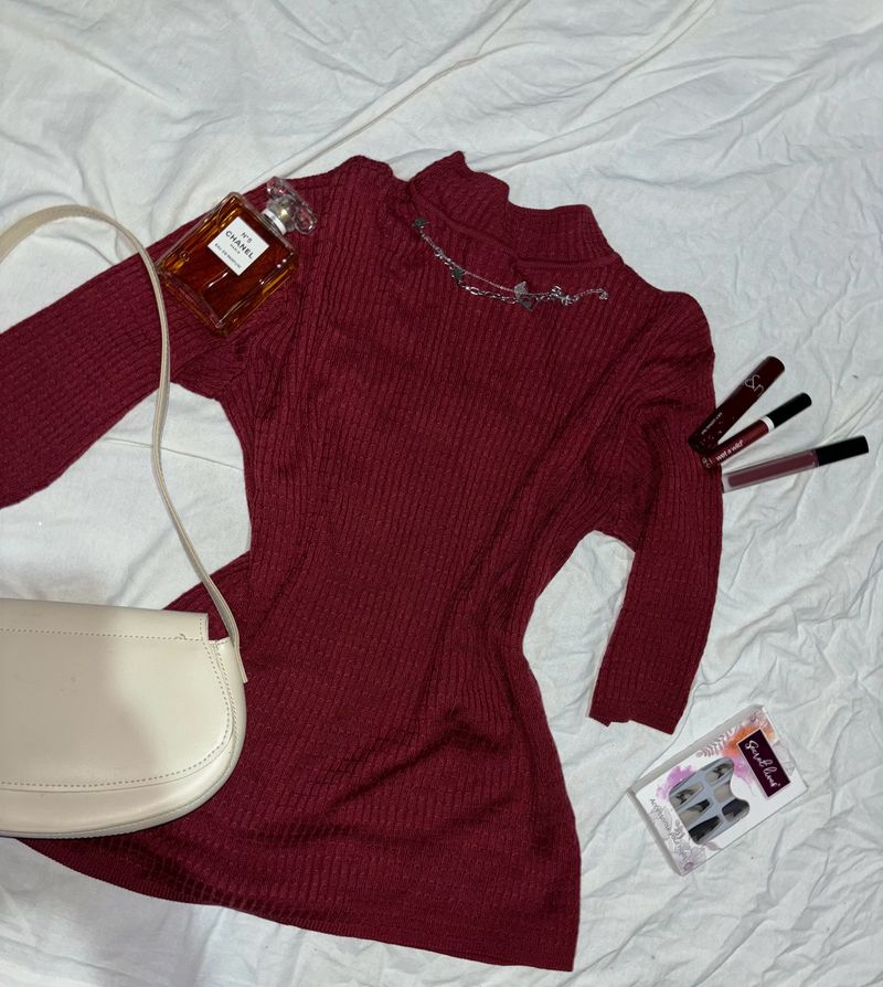 Turtle Neck Fitted Top Maroon
